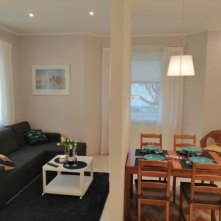 Cicha Przystan - Apartamenty Wyspa Solna Колобжег Екстериор снимка