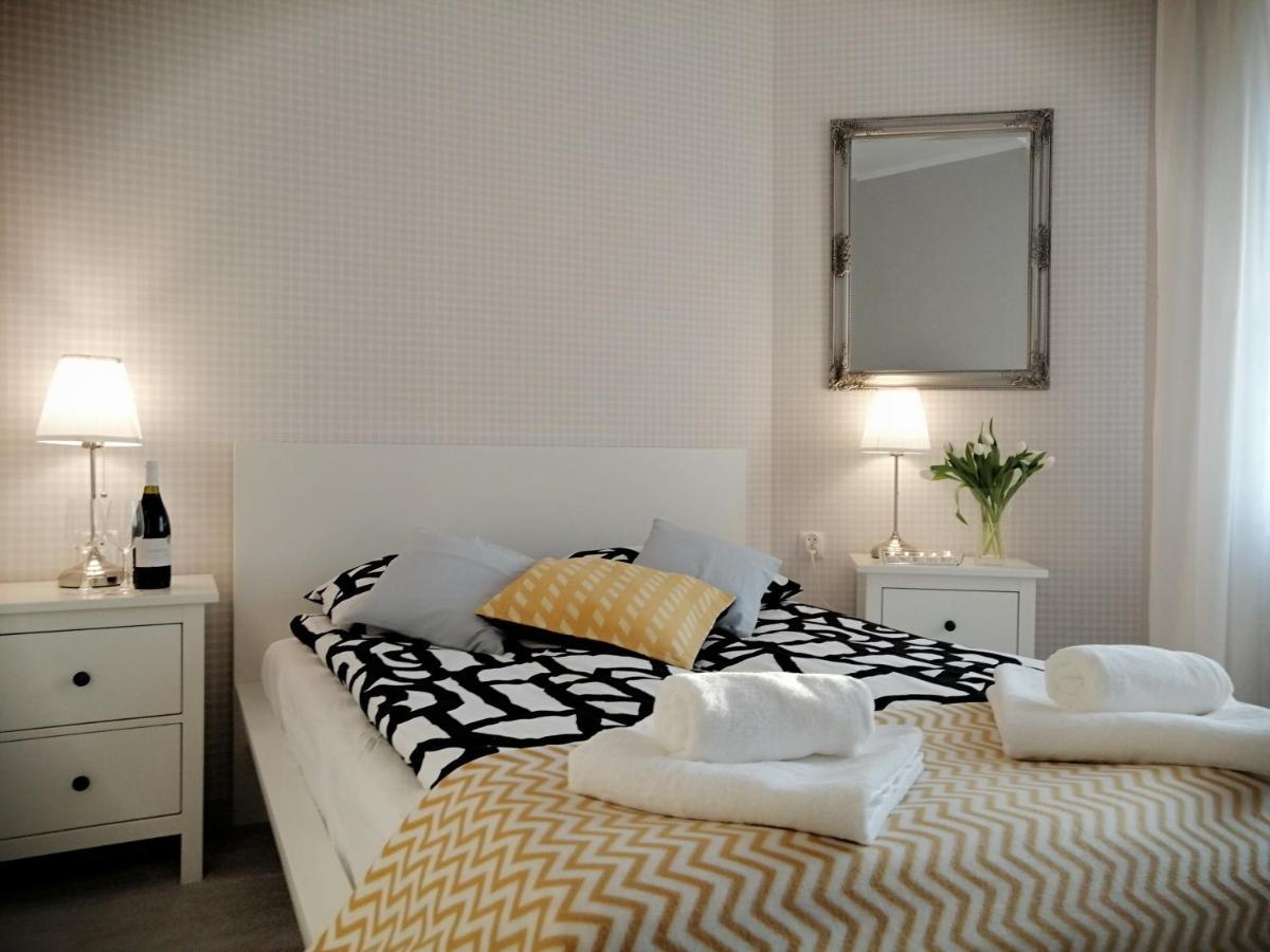 Cicha Przystan - Apartamenty Wyspa Solna Колобжег Екстериор снимка