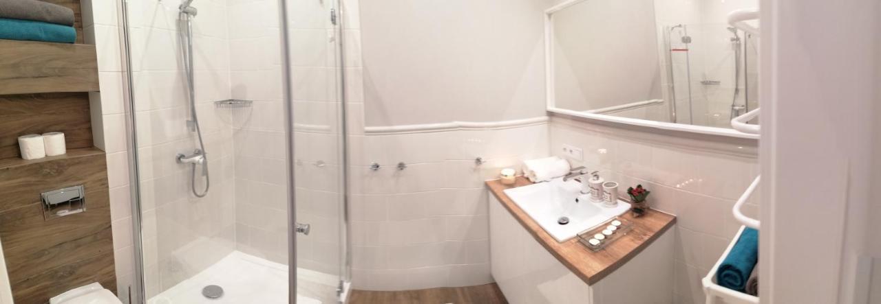 Cicha Przystan - Apartamenty Wyspa Solna Колобжег Екстериор снимка